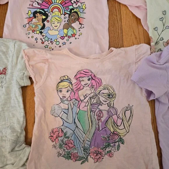 Girls size 3T Bundle of 6 Disney shirts - Picture 6 of 9